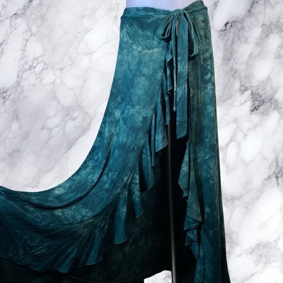 Purusha People Sol Lily Wave Maxi Skirt in Green - Picture 5 of 12